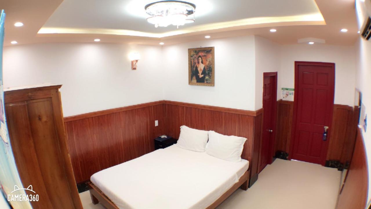 Ha Phat Hotel Duong Dong  ภายนอก รูปภาพ