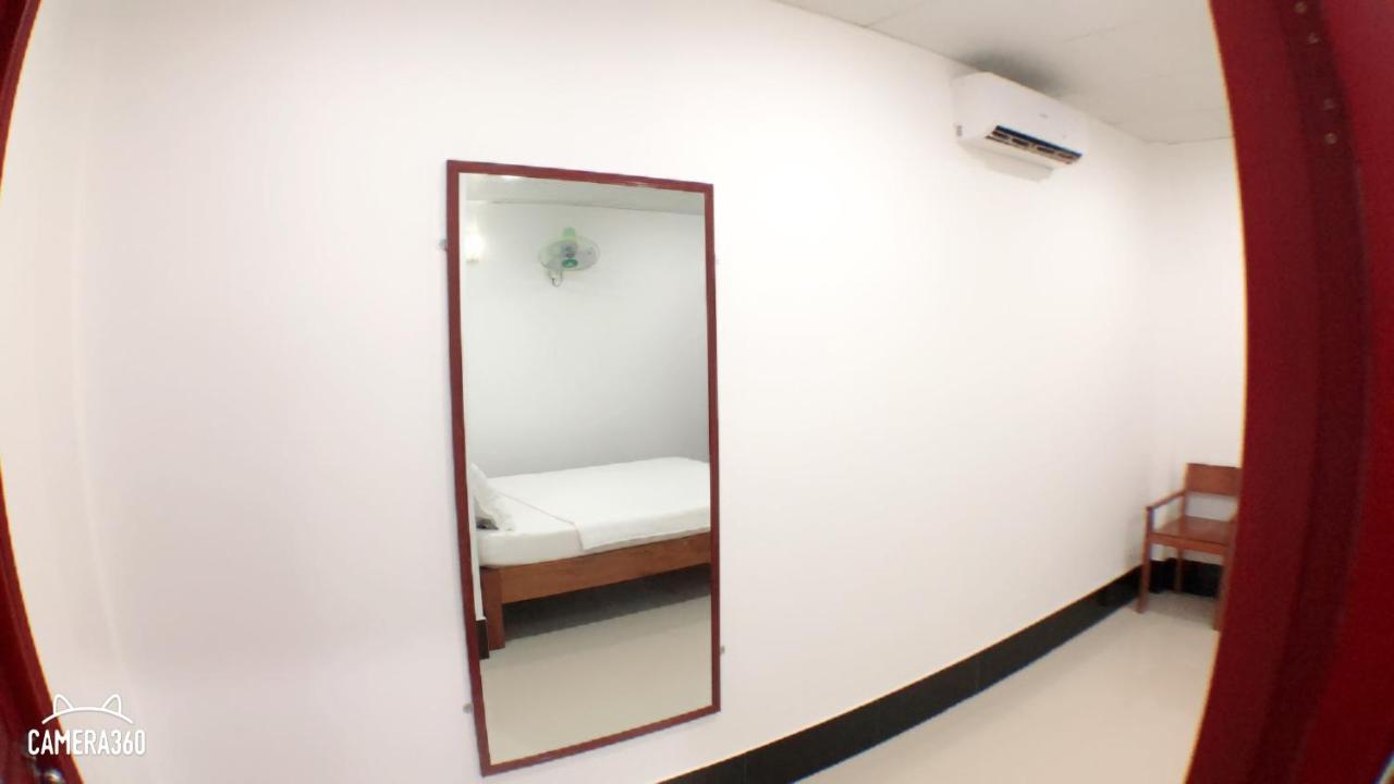 Ha Phat Hotel Duong Dong  ภายนอก รูปภาพ