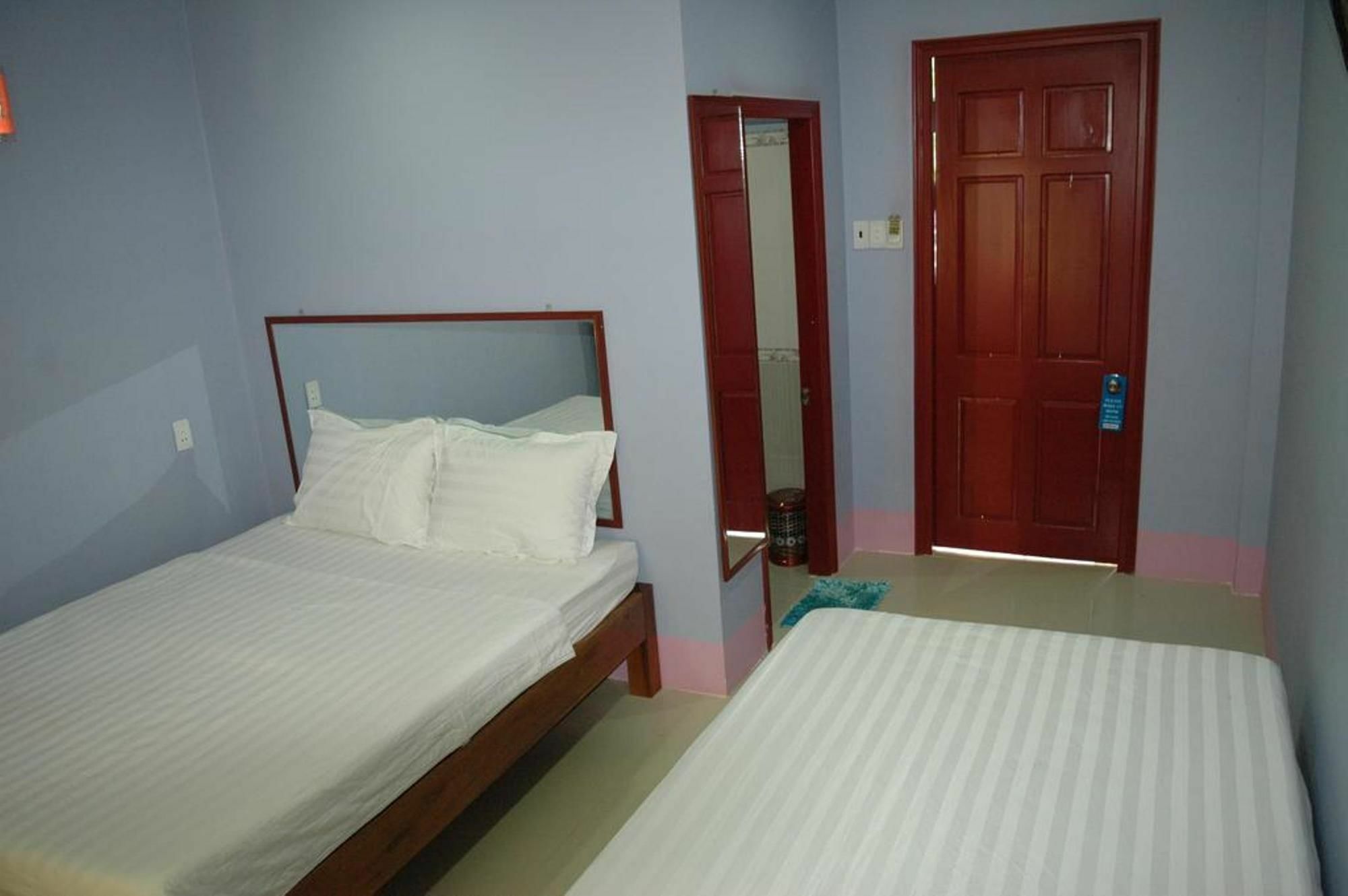 Ha Phat Hotel Duong Dong  ภายนอก รูปภาพ