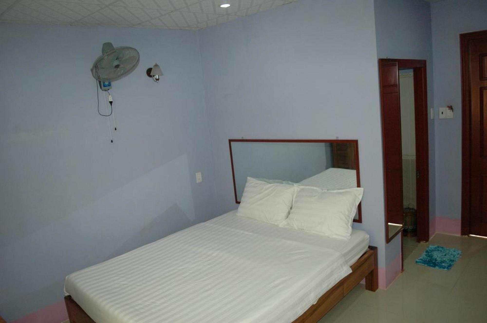 Ha Phat Hotel Duong Dong  ภายนอก รูปภาพ