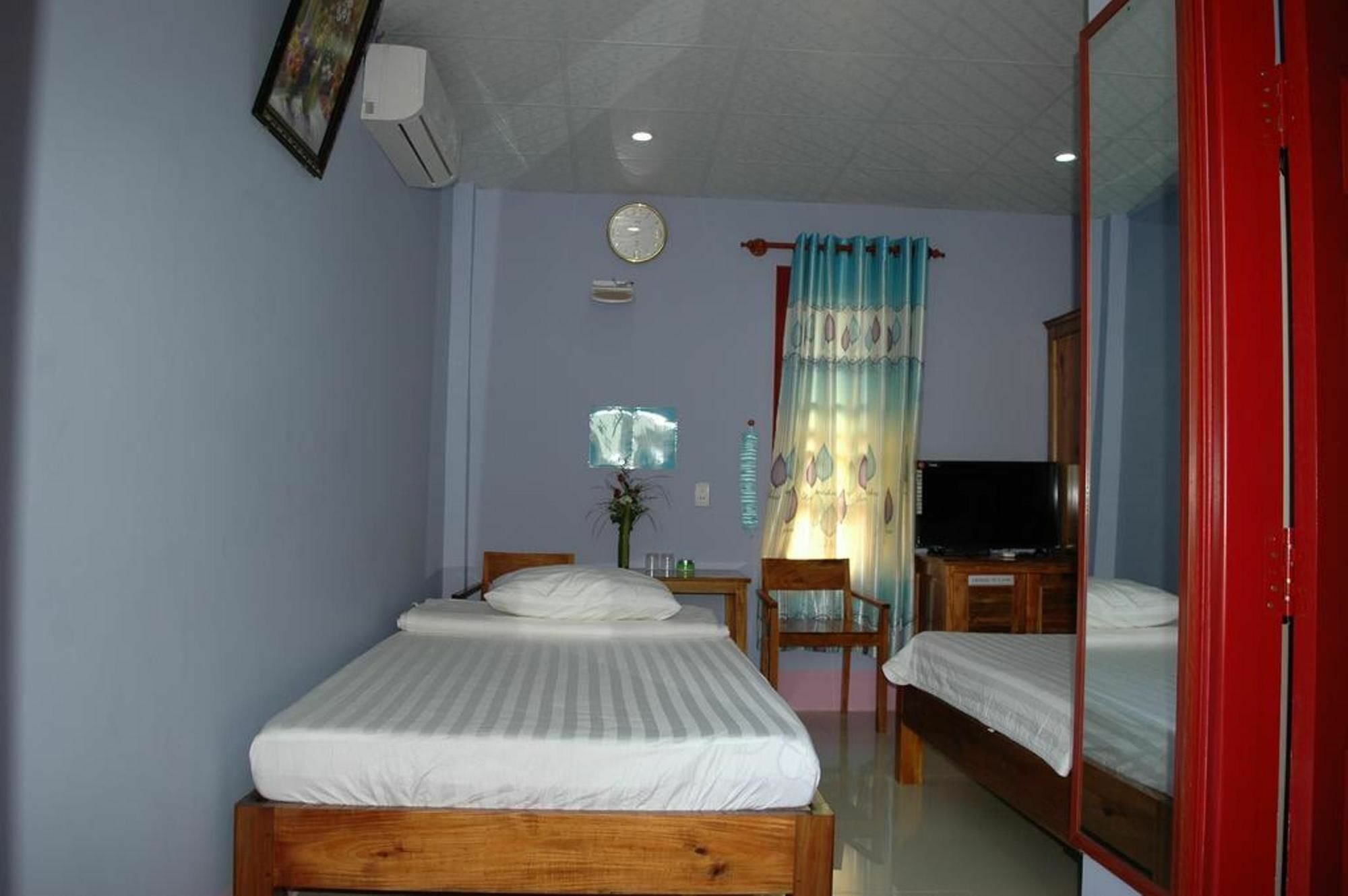 Ha Phat Hotel Duong Dong  ภายนอก รูปภาพ